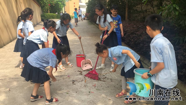 泸师附小城西学校开展“劳动最美”实践活动(图2)