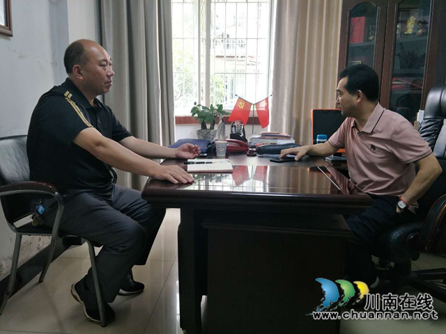 龙马潭区小市街道：人大代表深入社区访民情 助力企业解难题(图4)