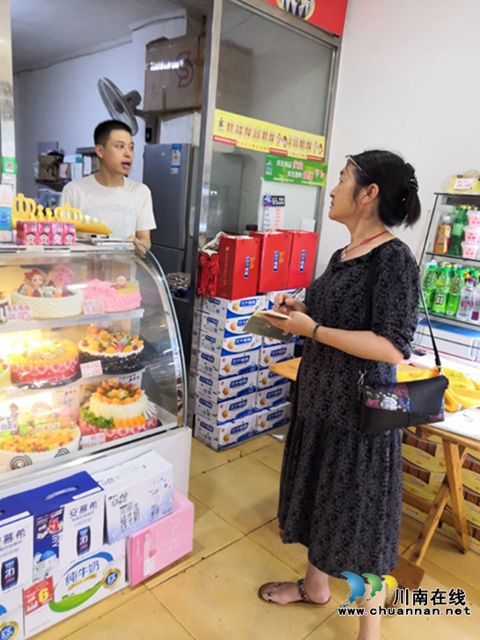 龙马潭区小市街道：人大代表深入社区访民情 助力企业解难题(图3)