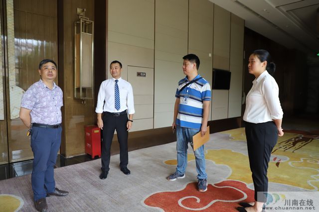 玉蟾街道开展“党政同责、一岗双责”包联重点企业安全生产检查(图7)