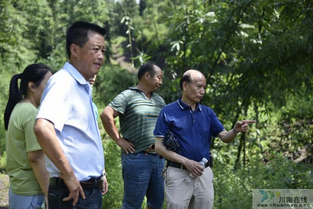 叙永县解决群众用水、调研人蓄饮水项目