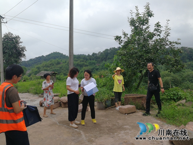 泸州市自然资源和规划局检查纳溪区2019年实施地质灾害避险搬迁安置情况