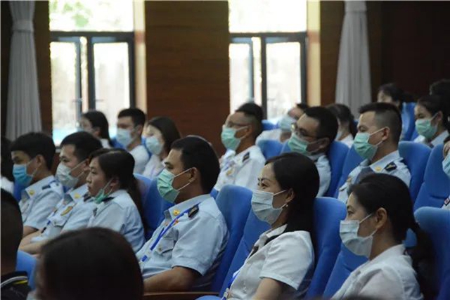 旁听庭审“零距离”，江阳法院以案释法“敲警钟”(图8)