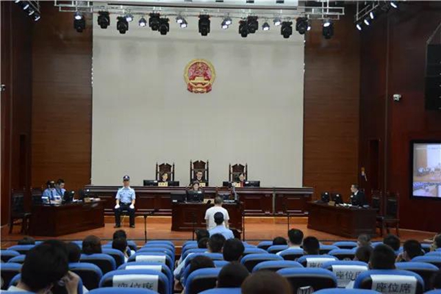 旁听庭审“零距离”，江阳法院以案释法“敲警钟”(图13)