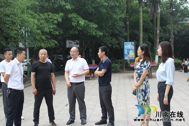 泸县政协到玉蟾街道调研基层综合文化服务站(图4)