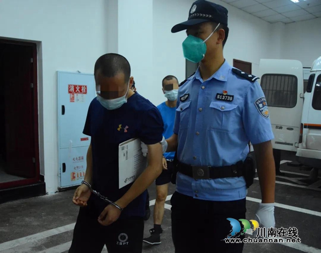 江阳区法院公开开庭审理一起“套路贷”刑事案件，8人被指控涉嫌诈骗(图9)