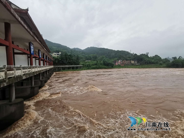 龙脑桥遭遇洪水“没顶”！泸县水利工程全力筑牢防洪减灾安全堤(图4)