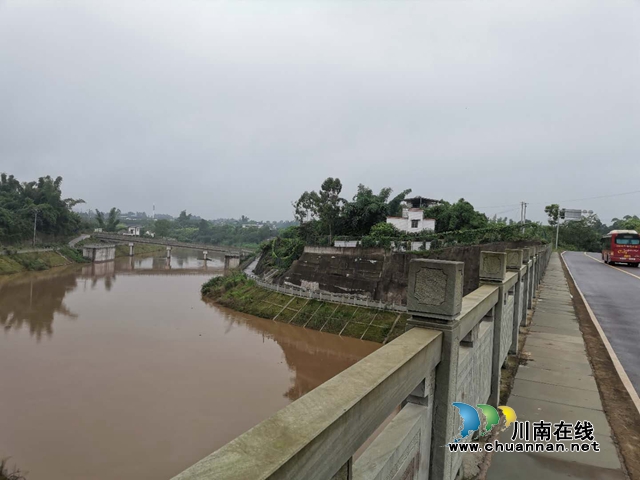 龙脑桥遭遇洪水“没顶”！泸县水利工程全力筑牢防洪减灾安全堤(图2)