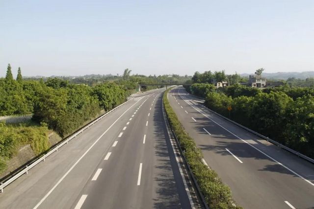 四川33条高速公路公开招商!多条线路涉及泸州(图2) 四川33条高速公路公开招商!多条线路涉及泸州(图2)