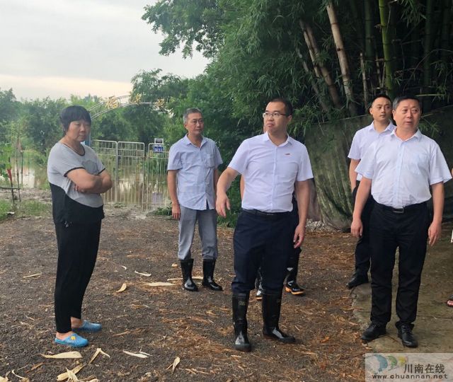 杨双全到玉蟾街道督导汛期安全工作