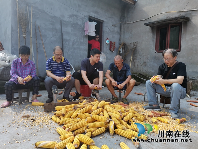 扶贫送关怀走访暖人心！泸县气象局精准扶贫得胜镇龙阴沟村(图5)