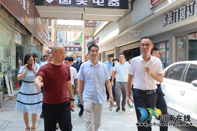 泸县云龙镇人大主席团组织开展调研视察活动