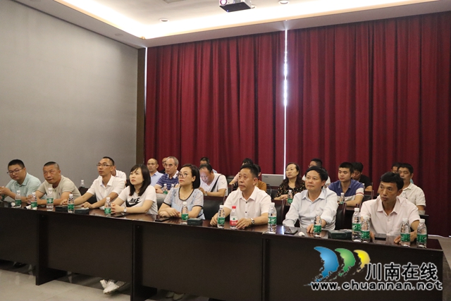 泸县云龙镇人大主席团组织开展调研视察活动(图4)