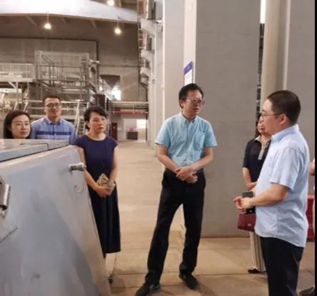 省知识产权服务促进中心“问诊把脉”泸州老窖发展(图2) 省知识产权服务促进中心“问诊把脉”泸州老窖发展(图2)