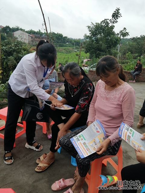 内江经开区靖民镇双塘村：开展农村禁毒宣传，筑牢禁毒防线