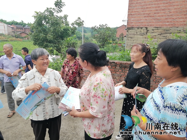 内江经开区靖民镇双塘村：推进城市文明宣传，为创建文明城市增光添彩(图3)