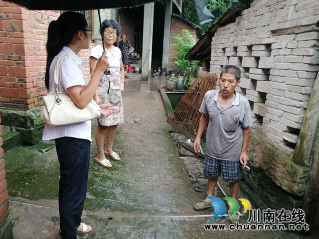 内江经开区靖民镇石坝村开展防洪防汛巡查工作(图2)