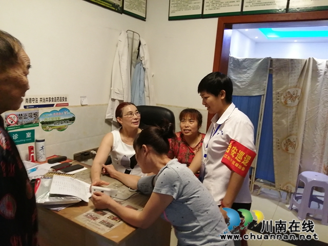 内江经开区靖民镇双雁社区：“两癌”筛选进社区(图2)