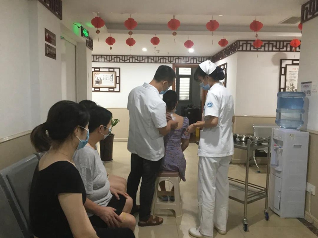 【围观】40度高温预警来袭，泸州这里最火热？(图15)