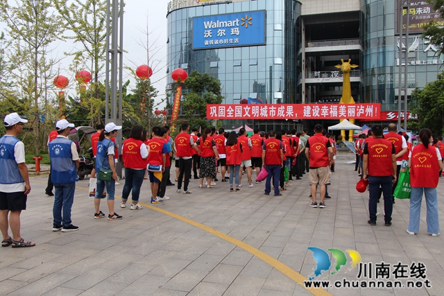 龙马潭区红星街道开展巩固文明城市创建成果集中宣传活动