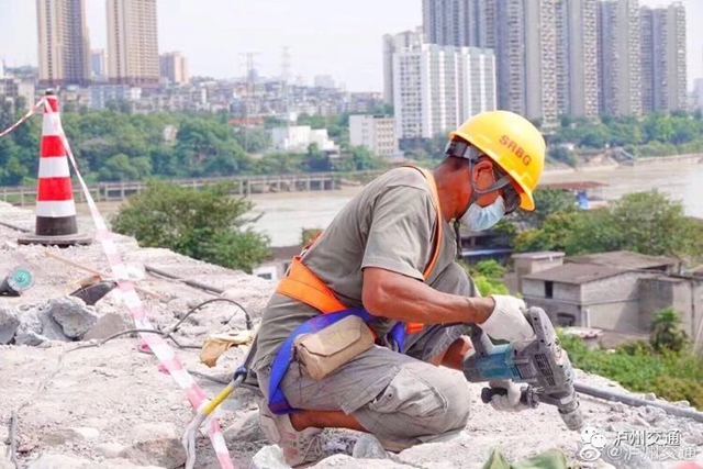 战高温 抢进度丨泸州长江大桥维修最新进展​来啦！(图3)