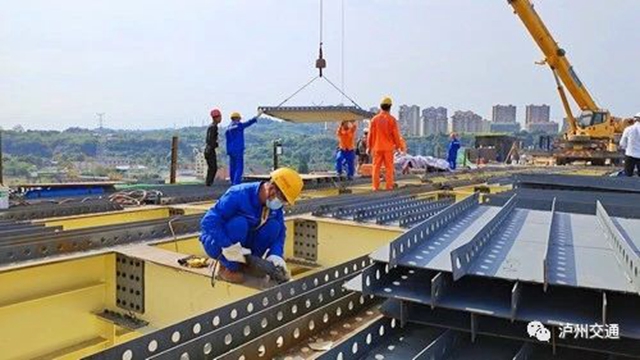 战高温 抢进度丨泸州长江大桥维修最新进展​来啦！(图9)