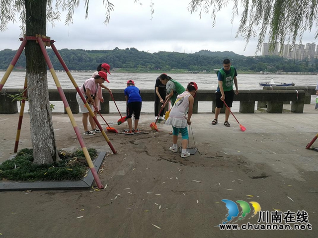 江阳区大山坪街道：和乐三岩脑，巡河在行动(图2)
