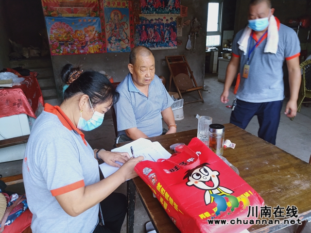 内江经开区靖民镇凉风社区:“格格”服务进农村，便民服务零距离