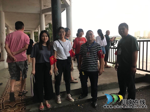 龙马潭区小市街道：迎战洪峰，我们在行动(图4)