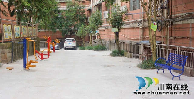 龙马潭区莲花池街道宏达社区老旧小区换新颜