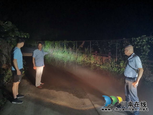 泸县玉蟾街道开展防汛减灾排查工作