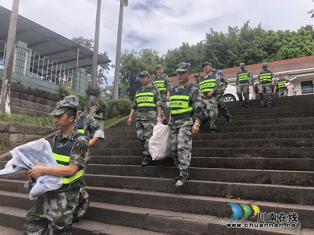 罗汉街道民兵：闻令而动　奔赴抗洪抢险前线