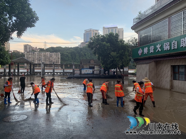龙马潭区小市街道：干群同心，齐力防汛(图3)