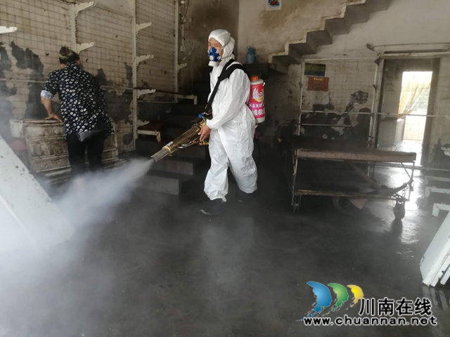 洪水退却，消毒跟上！泸县龙城救援队连续奋战在抗洪一线(图2)