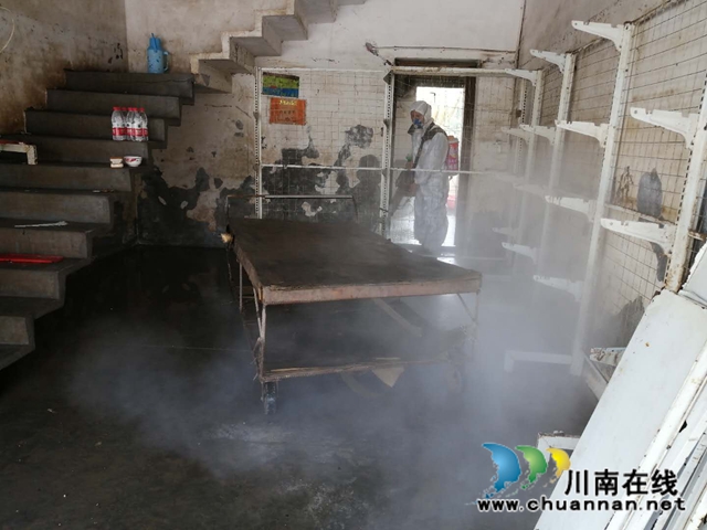 洪水退却，消毒跟上！泸县龙城救援队连续奋战在抗洪一线(图3)