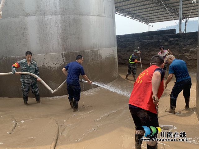 泸县太伏镇：洪水退去，他们留下一幅幅彩色风景！(图3)