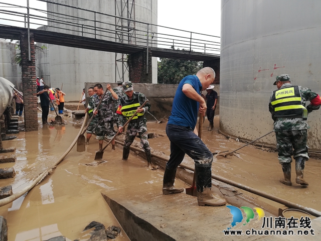 泸县太伏镇：洪水退去，他们留下一幅幅彩色风景！(图7)