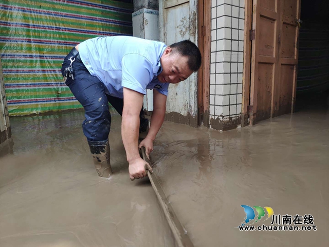 泸县太伏镇：洪水退去，他们留下一幅幅彩色风景！(图21)