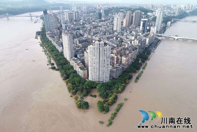 龙马潭法院：抗洪减灾中，那一抹“闪亮”的”法院灰”