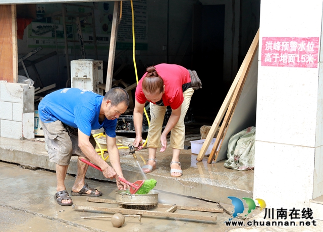 龙马潭：洪水退去 生产生活正有序恢复(图3)