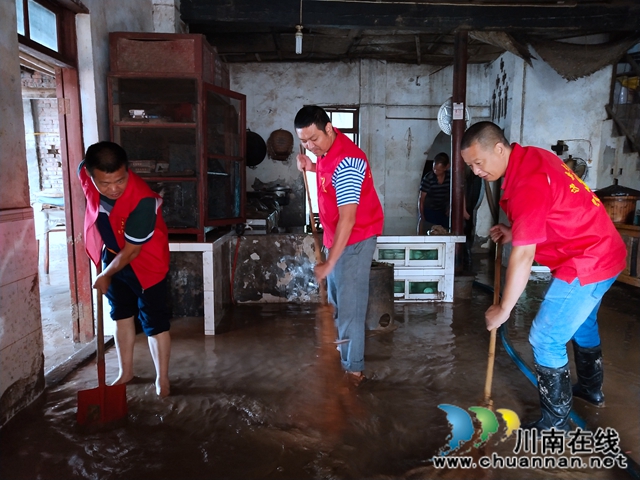 泸县太伏镇：人民至上 筑牢防洪抢险坚固防线(图12)