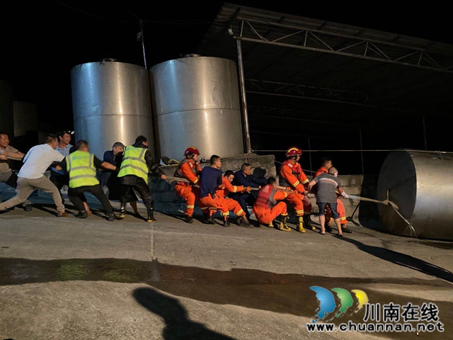 泸县太伏镇：人民至上 筑牢防洪抢险坚固防线(图2)