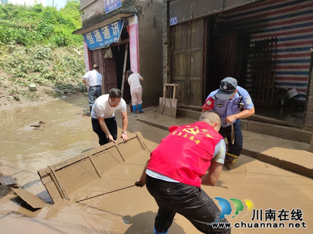 泸县太伏镇：人民至上 筑牢防洪抢险坚固防线(图15)