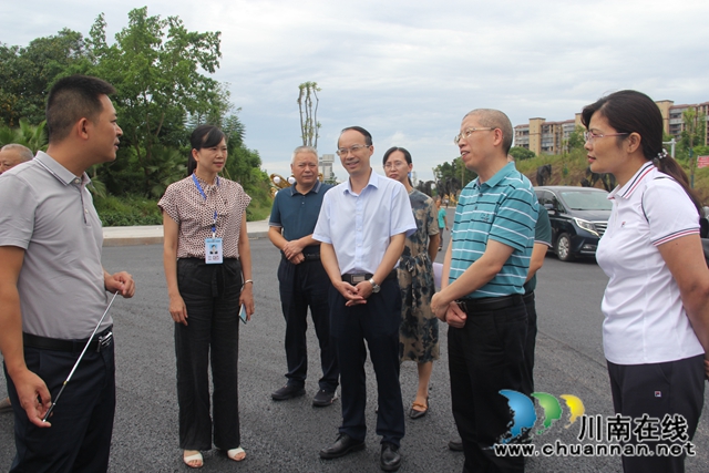 省委编办到泸县云龙镇开展调研优化机构编制资源配置和完善综合行政执法体系工作(图3)