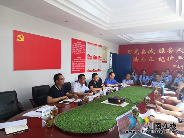 龙马潭区小市街道到小市派出所开展政法调研