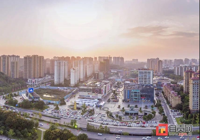 这些服务业，撑起自贡人的吃穿行、游购娱！(图2)