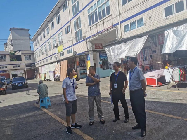 文明城市迎复检 泸州市场监管人全力备战！(图3)