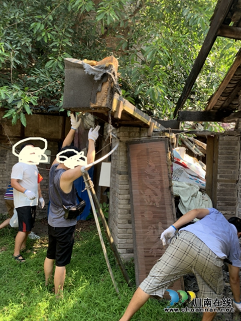 龙马潭区小市司法所为全国文明城市建设添砖加瓦