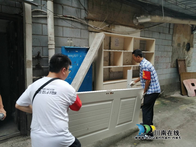 江阳区大山坪街道纪念标社区组织集中全面开展大扫除活动(图3)