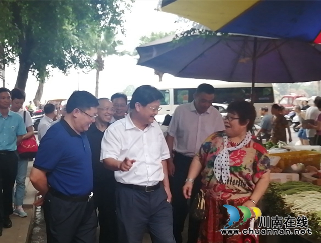 田亚东到龙马潭区小市街道督查指导全国文明城市建设迎检复评工作